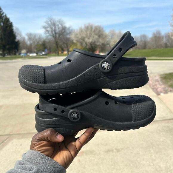 Crocs Unisex Classic Clogs Size M 6 W 8 Black Sandals - Picture 13 of 13